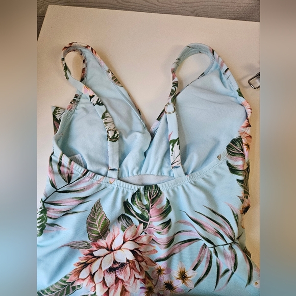 Kona Sol- Women's Blue Tropical Wrap-Front Full Coverage One Piece  Sz S - Picture 9 of 12